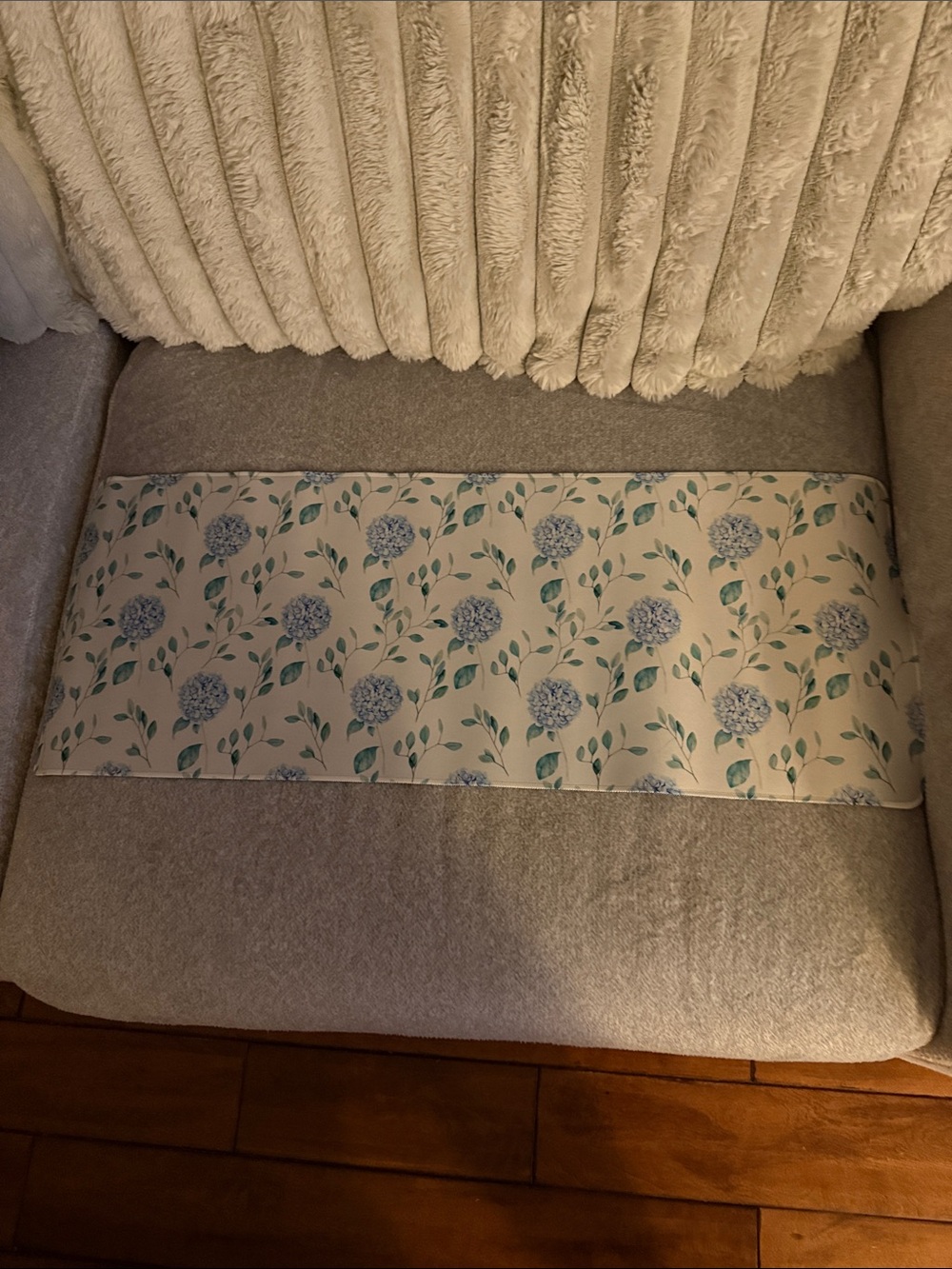 Desk mat